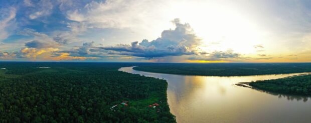 Puerto Maldonado Sandoval Lake